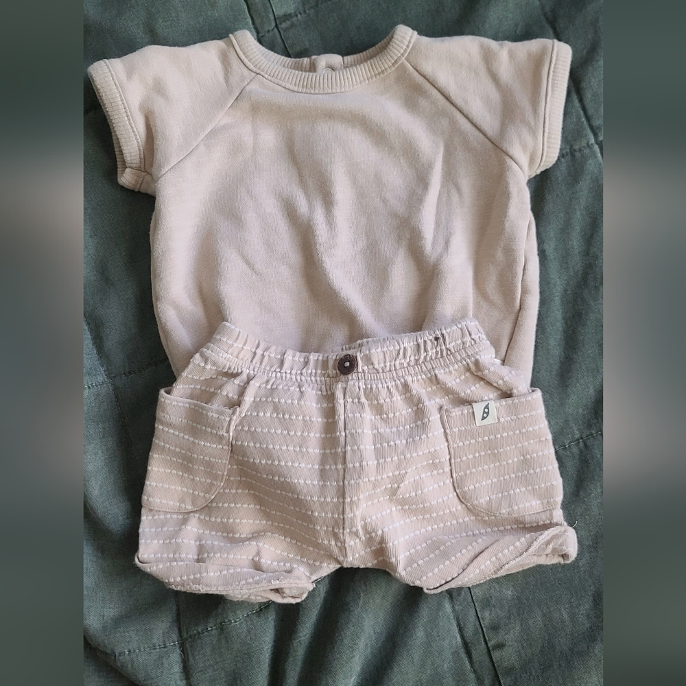 Easy Peasy- Cream Bodysuite and Striped Short Set- O-3 Month